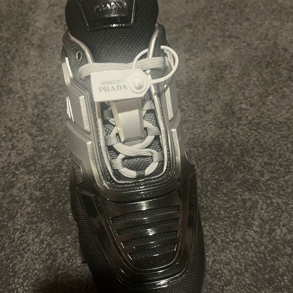 BRAND NEW PRADA CLOUD BUST SILVER AND BLACK - Picture 8 of 14